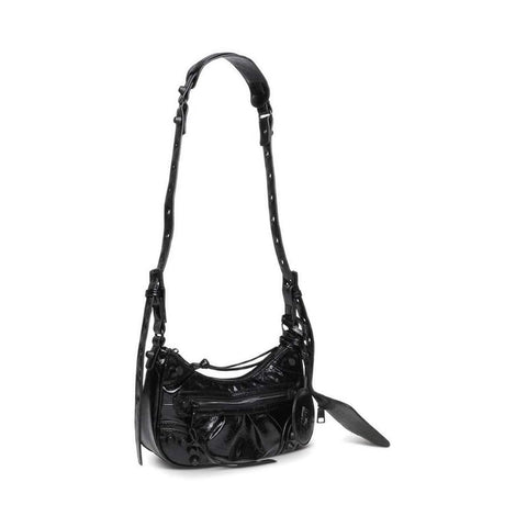 Steve Madden BGLOWING BLACK Add 8% (15 Feb - 22 Feb)